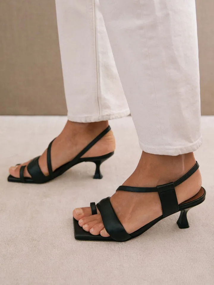 Asymethric Straps Black