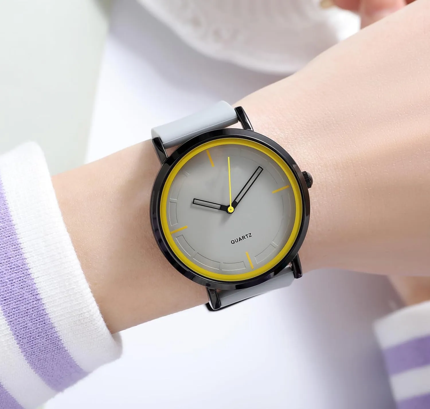 BESTKANG Fashion Simple Analog Quartz Wrist Watches Silicone Strap Waterproof Watch Women Watches Men Sports Watches