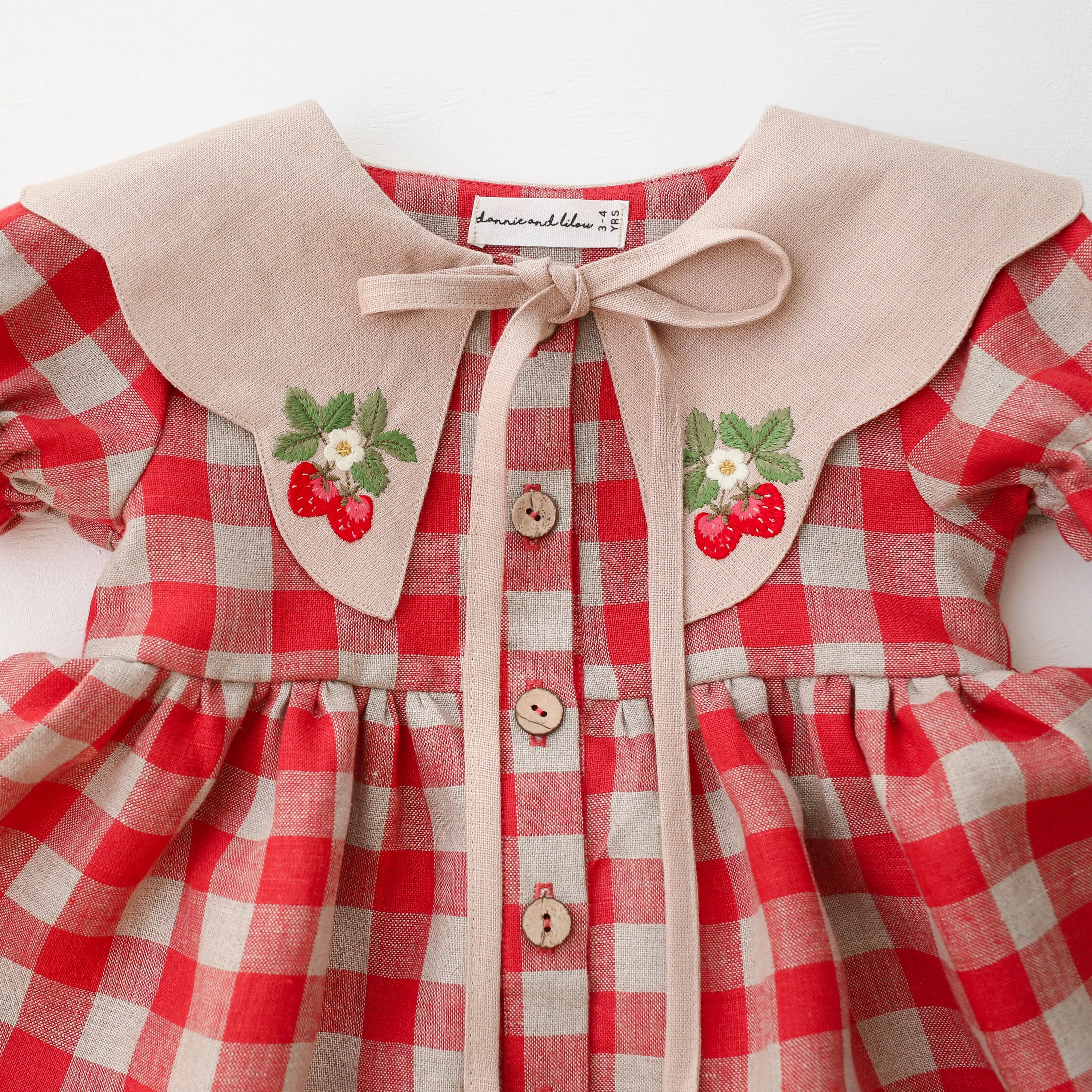 Cherry Check Linen Short Sleeve Tiered Dress with Scalloped Collar in Beige Linen with "Strawberry" Embroidery