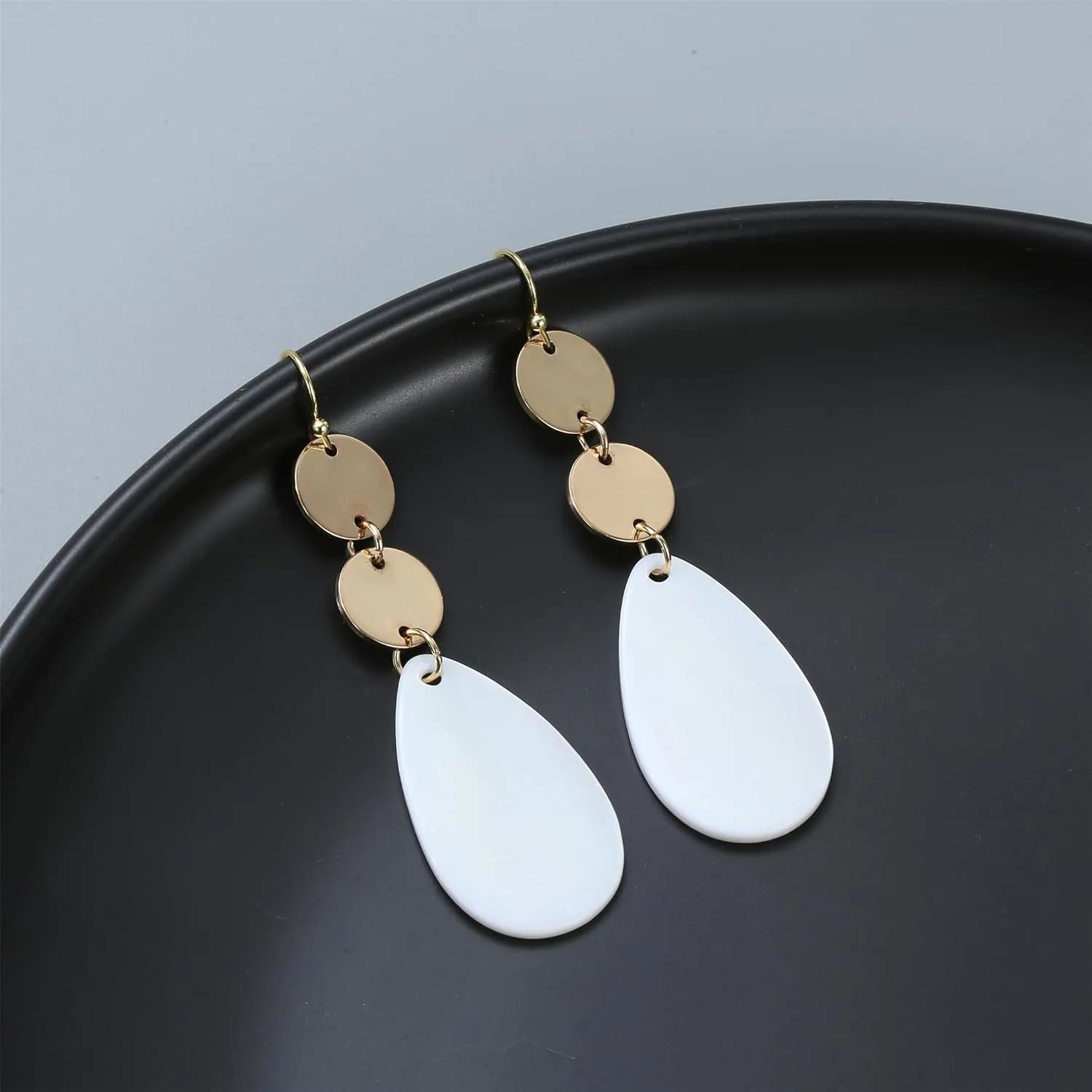 Elegant Long Tear drop Earrings for Women Sparkly Silver Gold Plated Accent Shell Beads Dangle Earrings