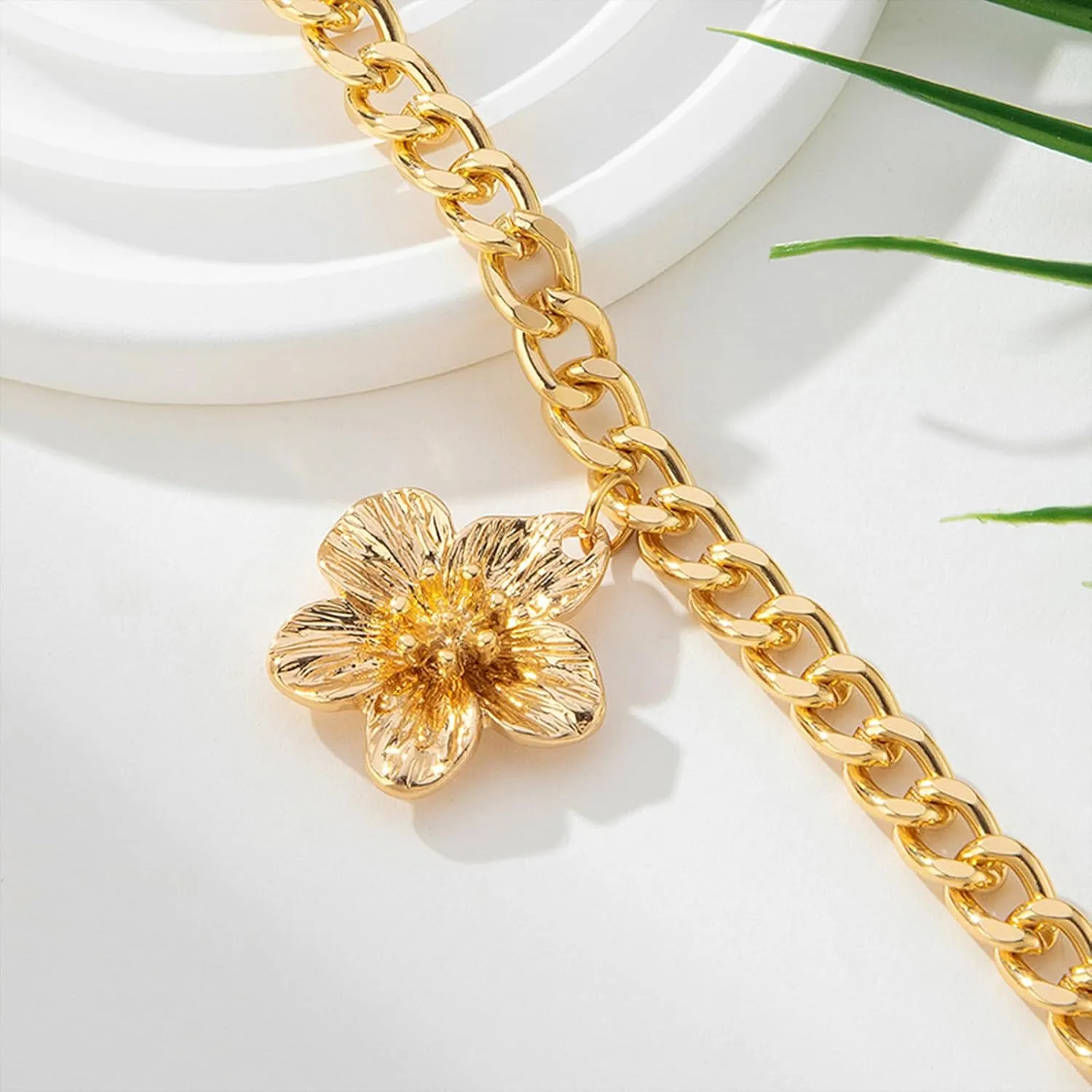 Gold Ankle Bracelets for Women 18K Gold Anklets for Women Bow Ankle Bracelets Waterproof Cuban Link Anklet Foot Bracelet Summer Beach Anklet Jewelry for Women Gift