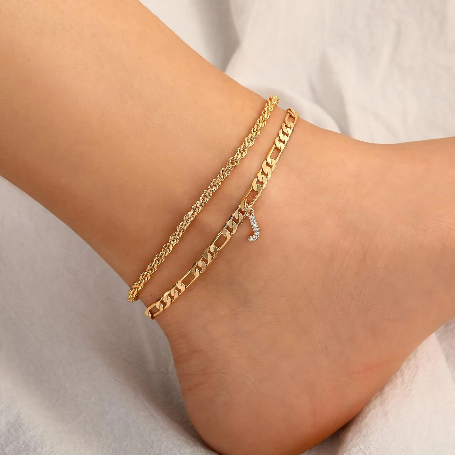 Gold Initial Ankle Bracelets for Women 14K Gold Plated Initial Charm Gold Anklets for Women Figaro Paperclip Chain Initial Anklet Bracelets for Women Mariner Rope Link Chain Anklet Jewelry for Women