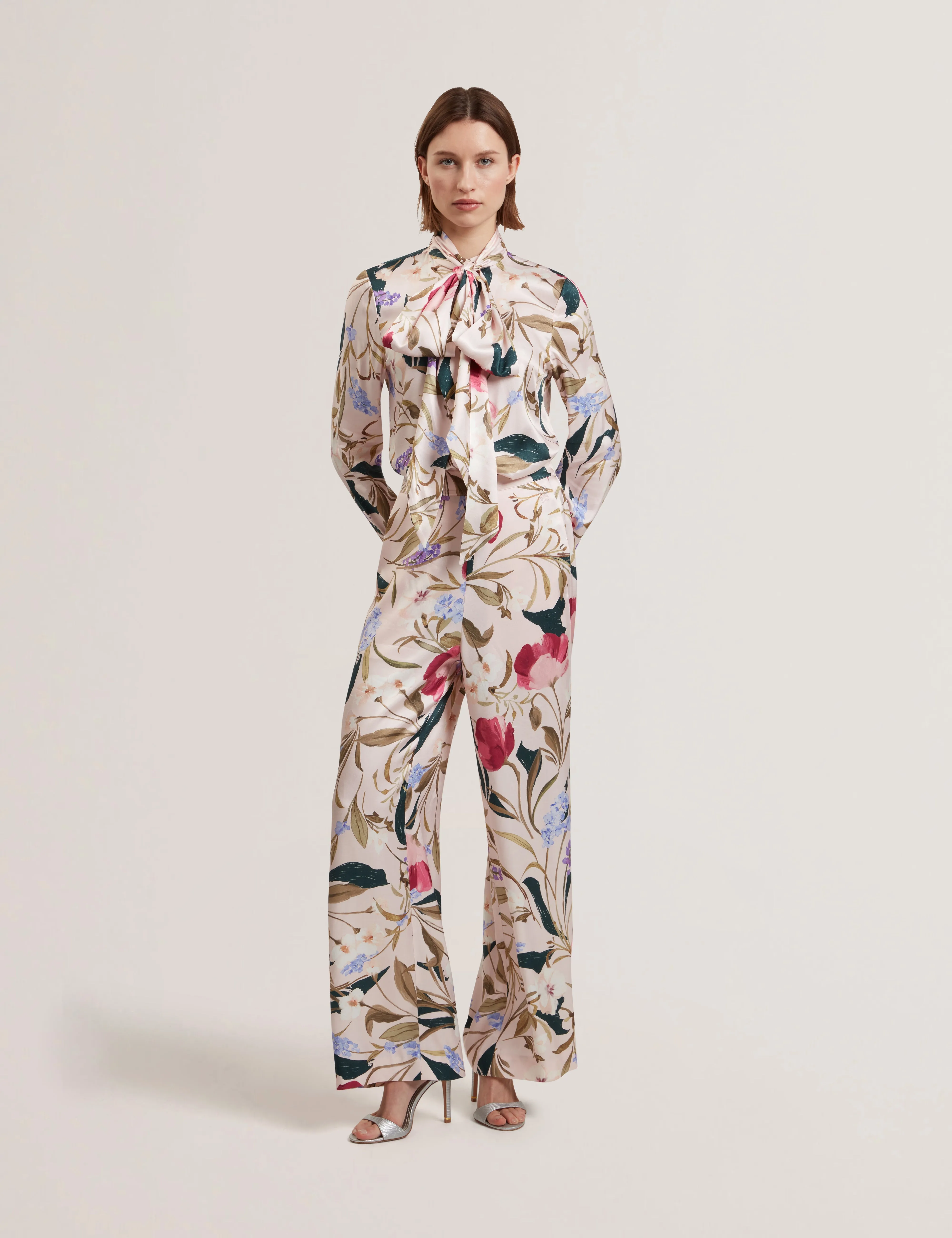 Leeyaa Floral Printed Tie Front Blouse Pl-Pink