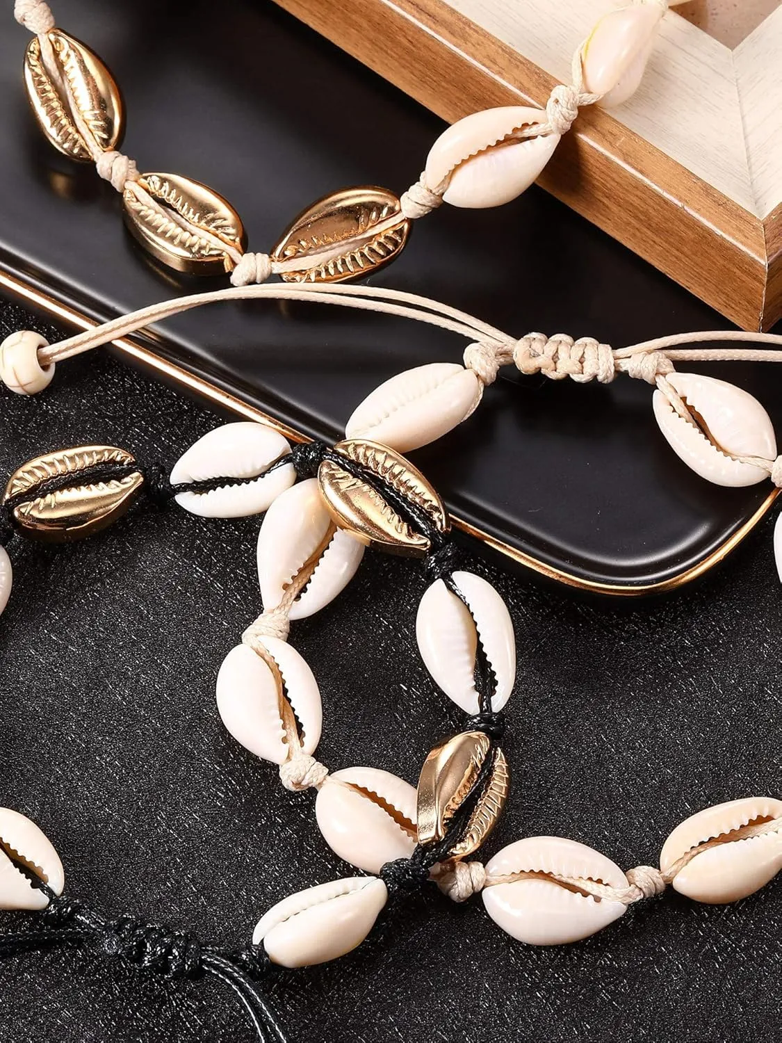 meekoo 4 Pieces Natural Cowrie Shell Ankle Bracelets Seashell Crochet Ankle Bracelet Handmade Boho Anklet Jewelry Adjustable Shell Bead Anklet for Women Hawaii Beach Parties