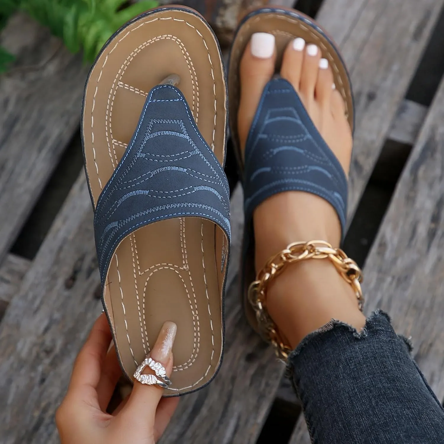 Orthopedic Sandals for Women Arch Support Thong Flip-Flops Ladies Lightweight Slides Slippers for Plantar Fasciitis Open Toe Slip on Sandals Comfortable Walking Sandals Casual Beach Wedges