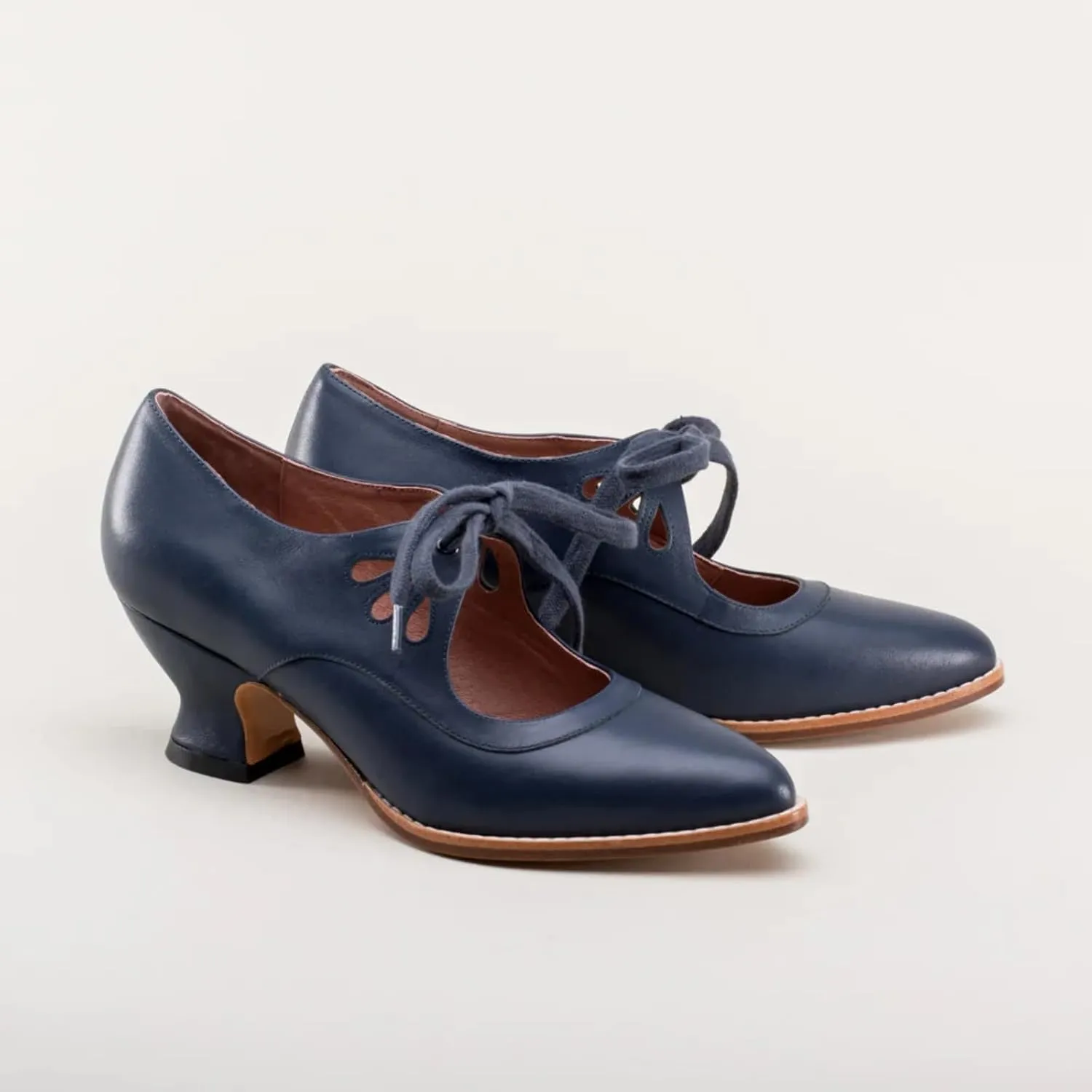 Women's Chunky Heel Lace Up Oxfords Pointed Toe Mid Chunky Heel Brogues Casual Saddle Shoes Comfortable Wingtip High Heel Pumps Shoes